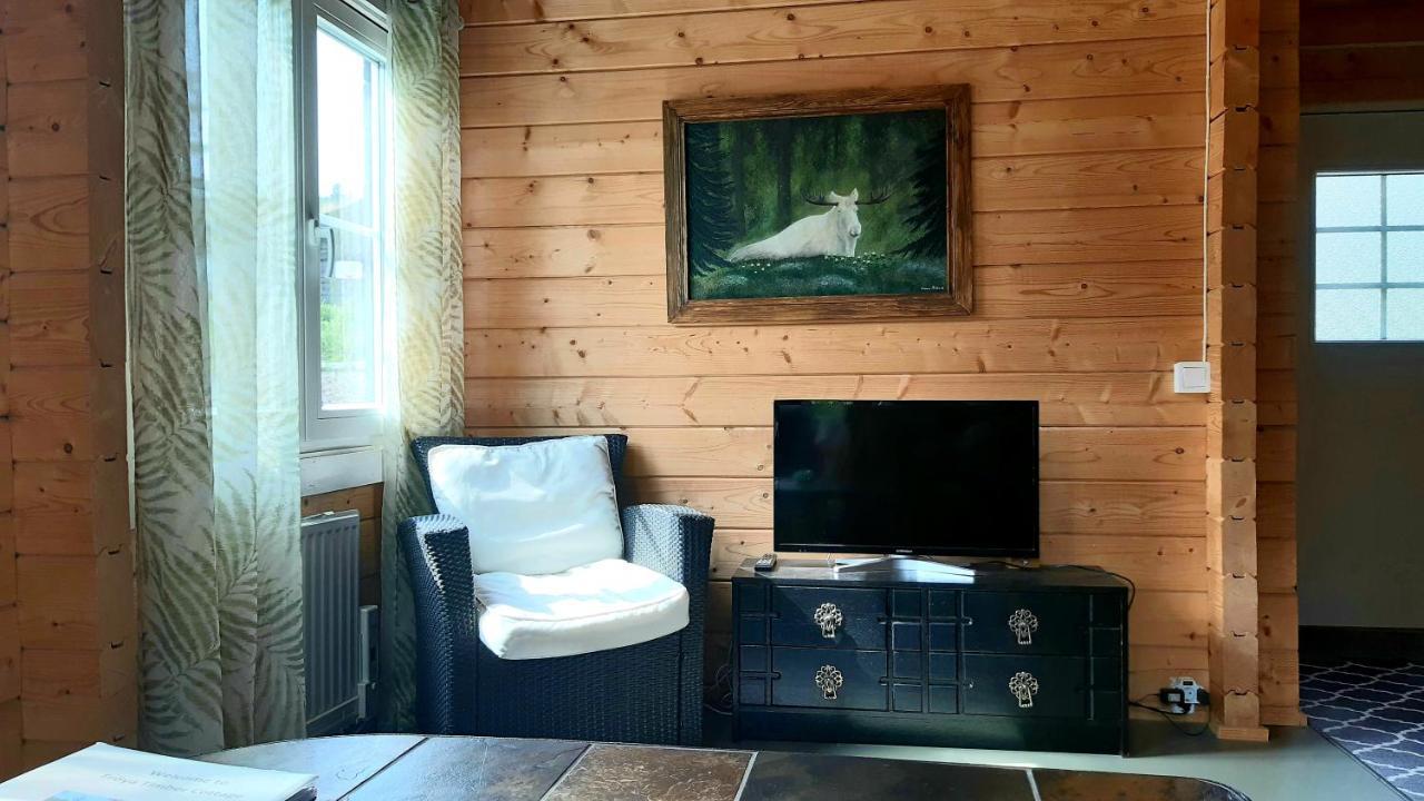 Froeya Timber Cottage أرفيكا المظهر الخارجي الصورة